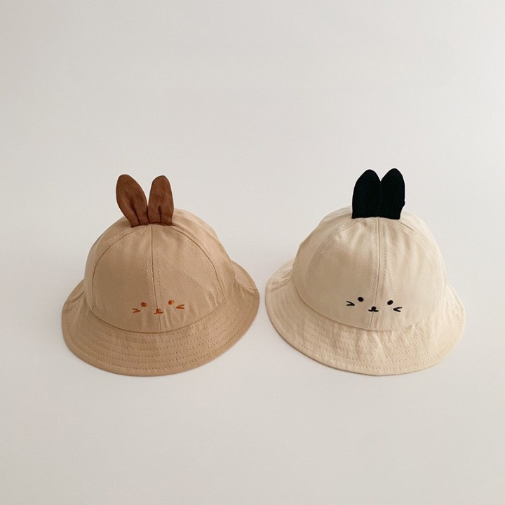 Alternative view of Mũ vành thêu thỏ